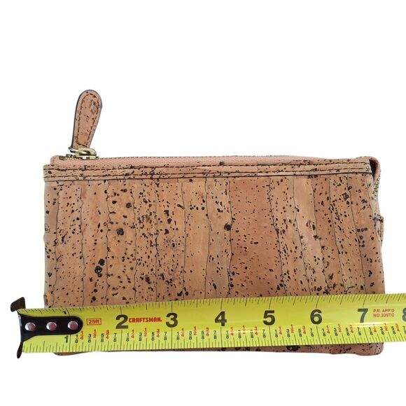 Queork Natural Cork Zip Wallet Clutch Bag Sustainable Antimicrobial NOLA - Picture 5 of 16
